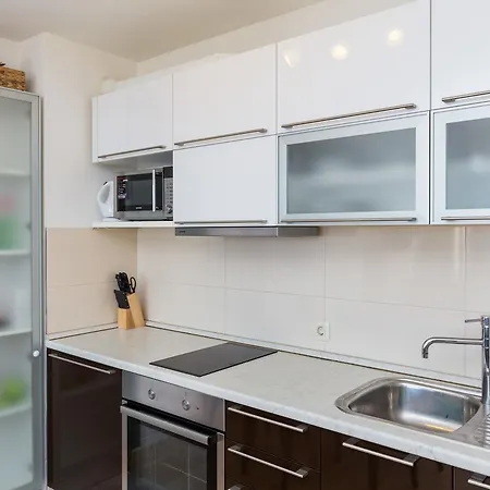 Blue Eye Apartment *